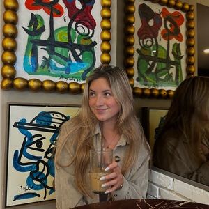 Pov me in emojis: 🪼🎶🏎️😻🕺